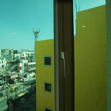 Hotel Sky Wood At Airport New Delhi Eksteriør bilde