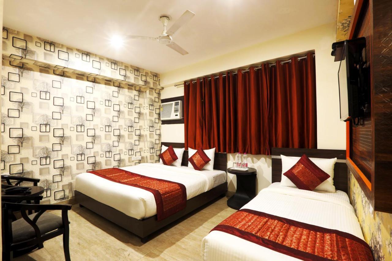Hotel Sky Wood At Airport New Delhi Eksteriør bilde
