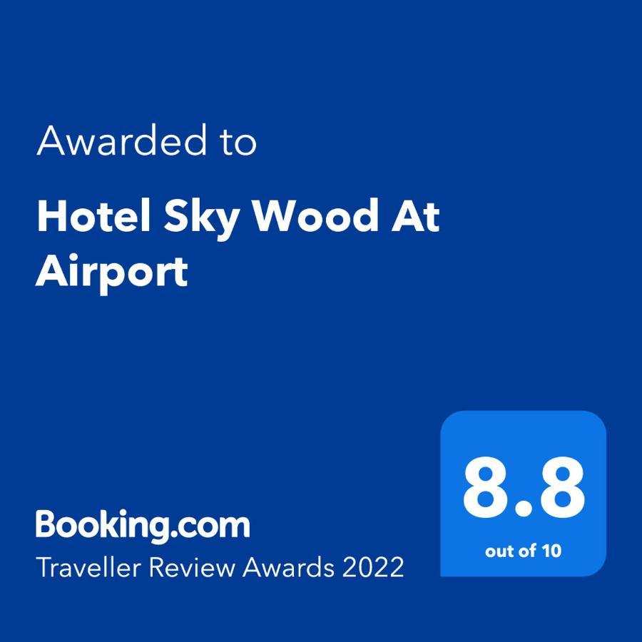 Hotel Sky Wood At Airport New Delhi Eksteriør bilde